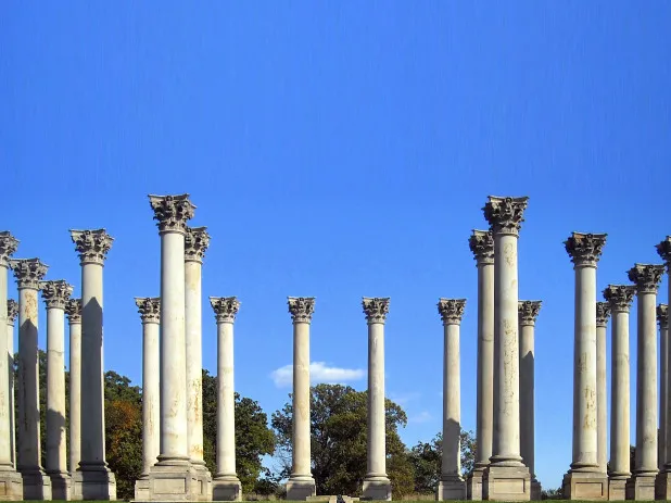 sculpture manufacturers