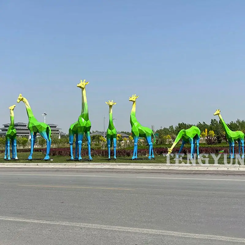 Beautiful Park Decorative Life Size Colorful Giraffe Abstract Geometric Stainless Steel Animal Sculptures