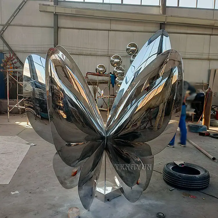 Large Size Mirror Polished Stainless Steel Butterfly Sculpture For Sale
