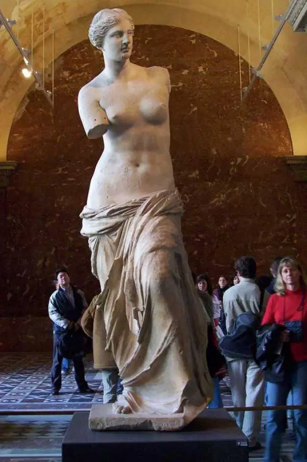 Seven Classical Sculptures That Have Made Their Name In Art History — Venus de Milo (No.2)