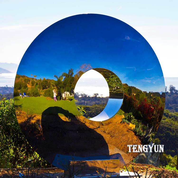 stainless steel statue (4)