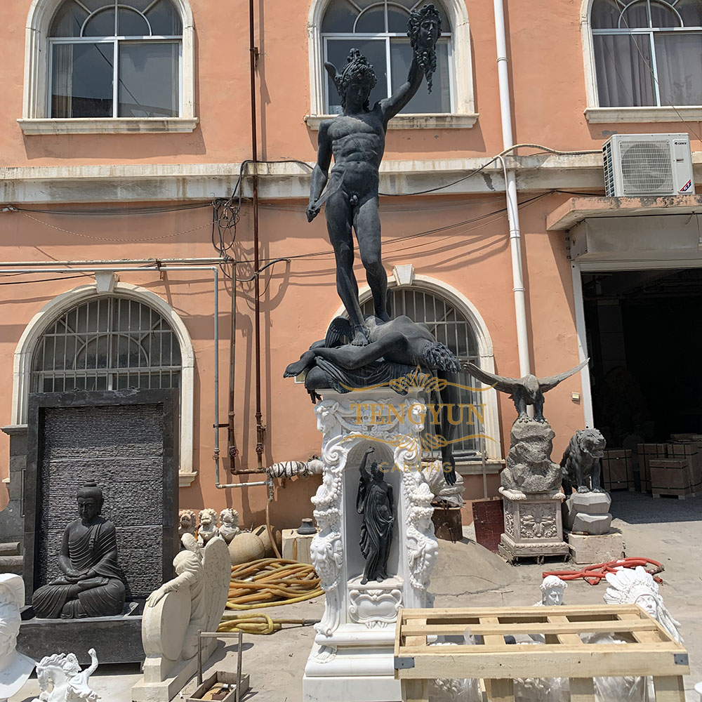 Custom famous bronze Perseus killing Medusa myth statue defeat medusa head with marble base (2)