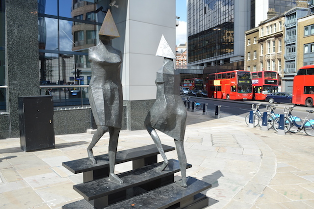 Replica lynn chadwick artwork bronze abstract couple statue (1)