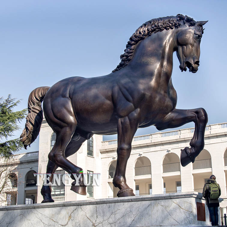 https://www.firststatue.com/cast-bronze-animal-statue-bronze-horse-sculpture-product/