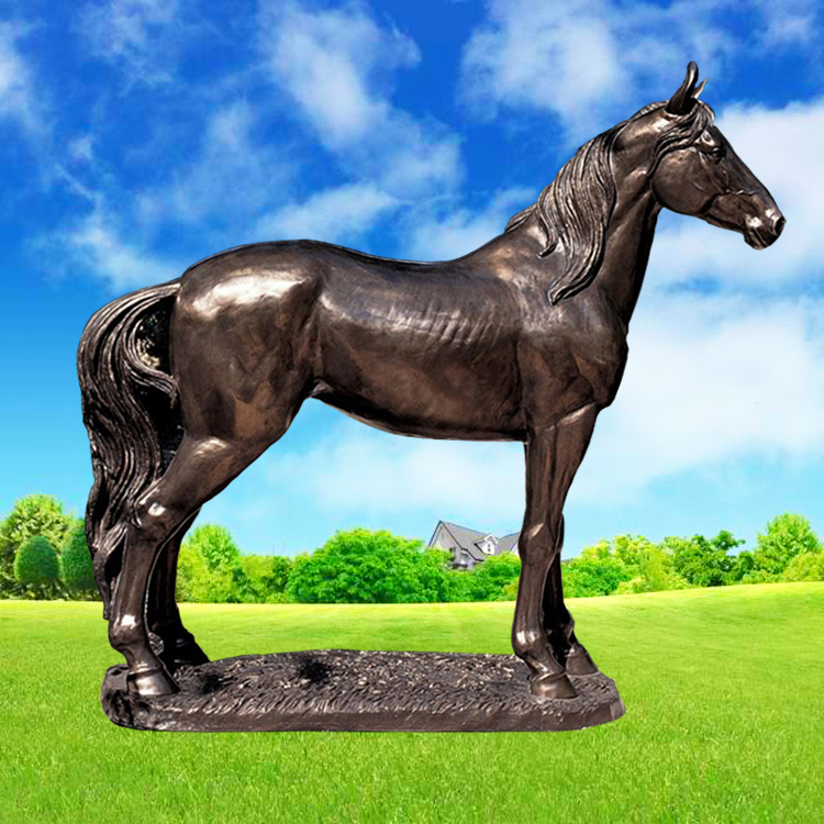 bronze horse sculpture