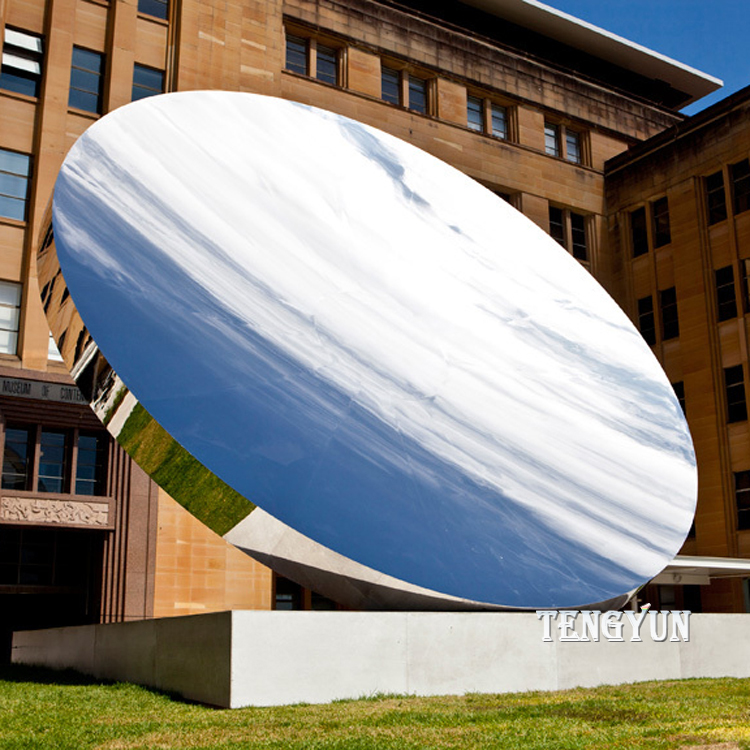 sky mirror sculpture (3)