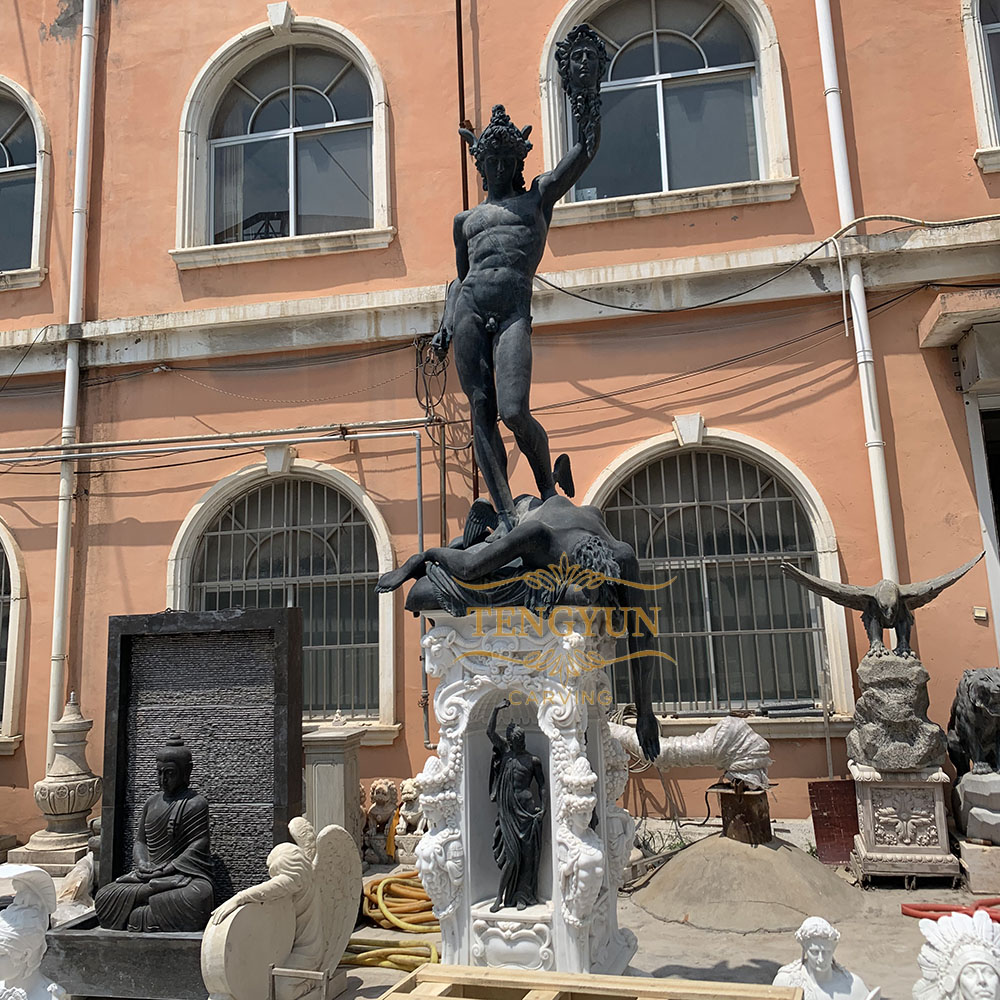 Custom famous bronze Perseus killing Medusa myth statue defeat medusa head with marble base (1)