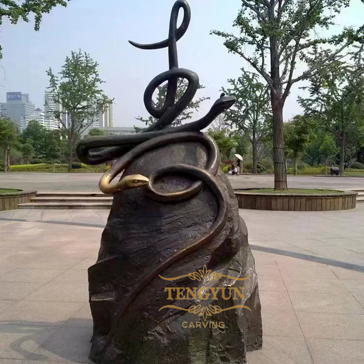 Bronze zodiac sculpture snake(1)