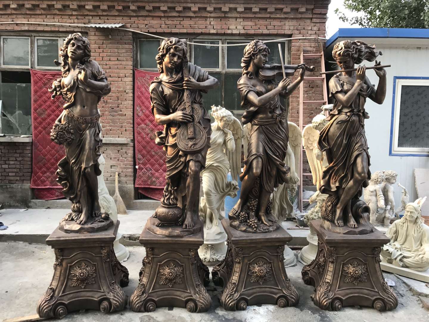 Home Decorative Life Size Fiberglass Band Female Statues Resin Music Theme Girl Sculptures (3)