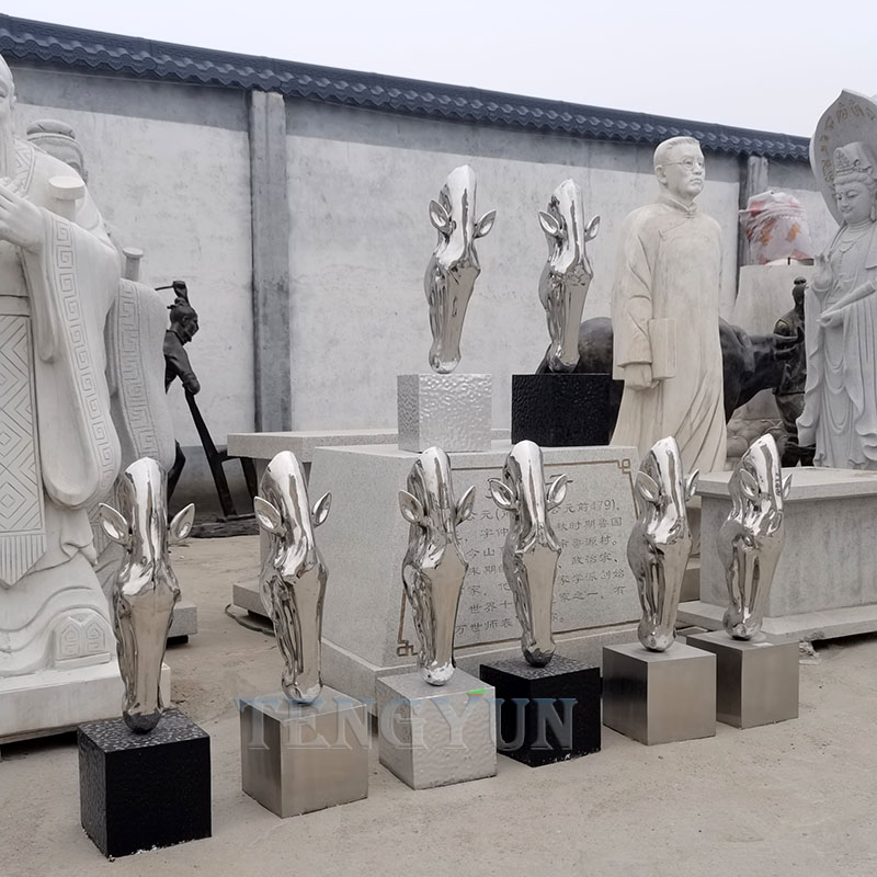 stainless steel horse head sculptures (6)