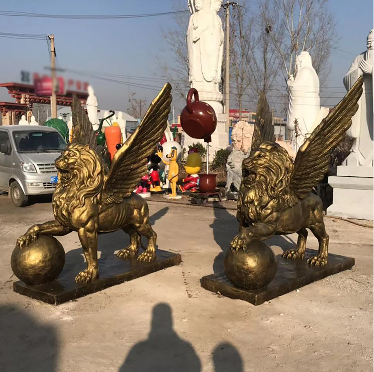 Large Size Fiberglass Pair Of Flying Lion Scu (4) 1