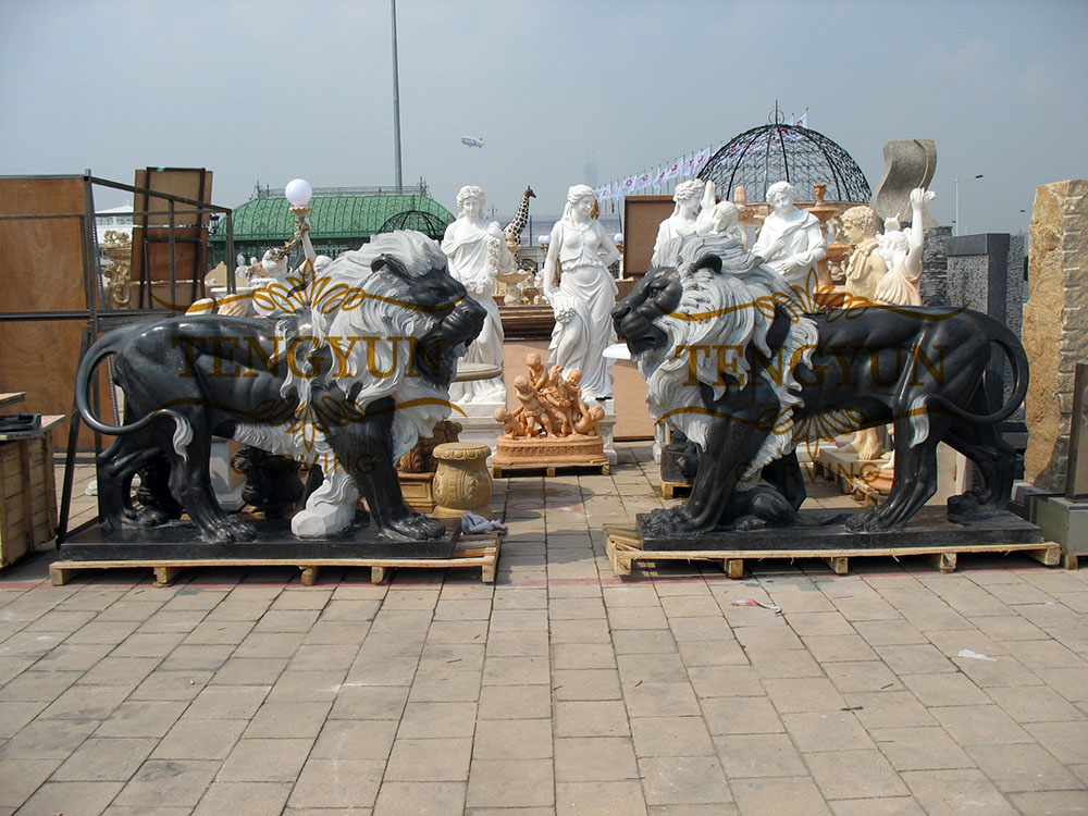 life size marble lion