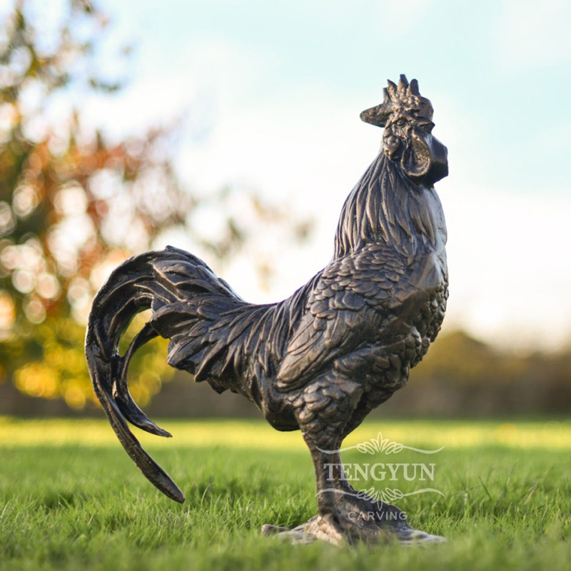 bronze_fighting_rooster_sculpture