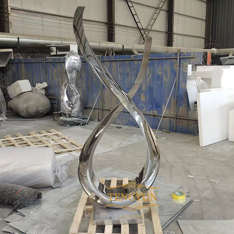 Modern Metal Sculpture Abstract Art Polished Stainless Steel Sculpture Outdoor Decoration For Sale (2)