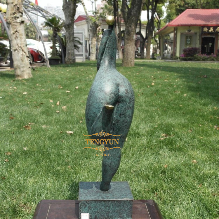 Garden Decorative Life Size Fat Art Nude Statue Abstract Woman Sculpture For Sale (2)