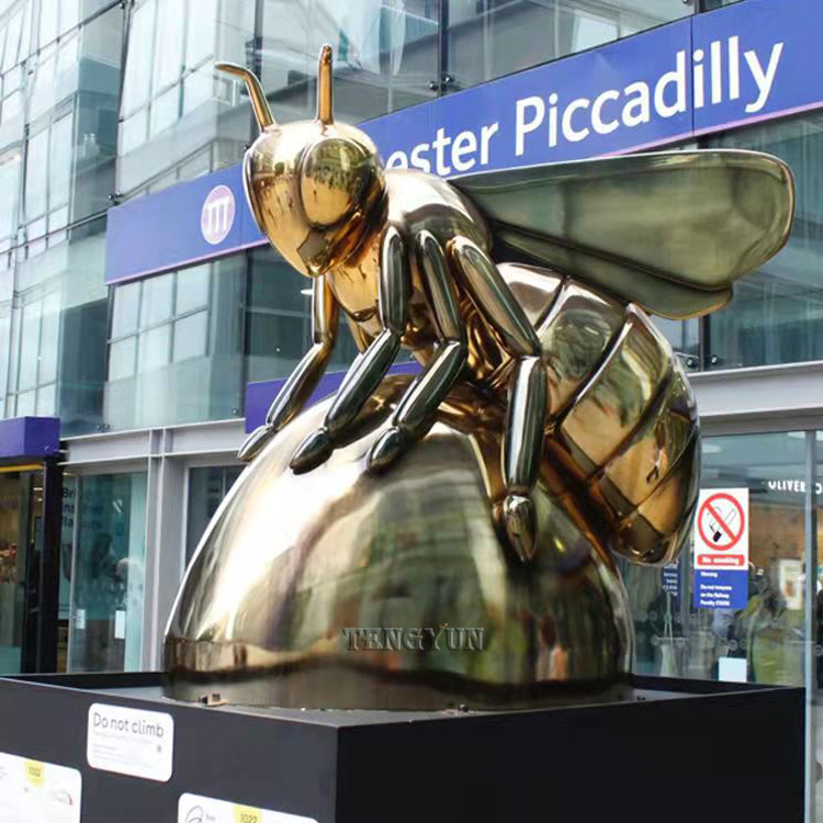 Square decoration large size metal instects sculpture plated stainless steel bee sculpture  (3)