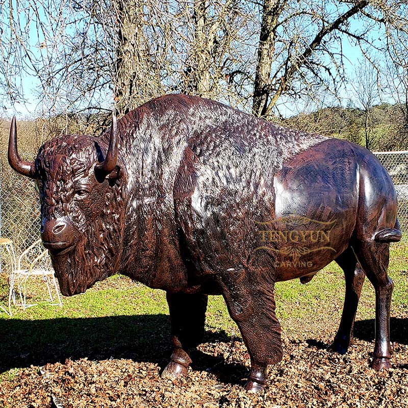 Buffalo-statue-lifesize