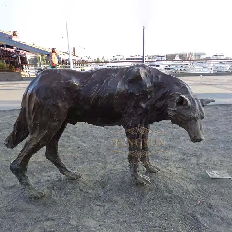 bronze wolf sculpture (5)