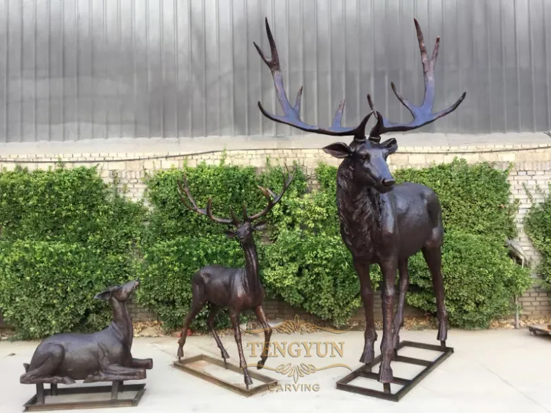 How to Choose Outdoor Deer Sculptures to Beautify Your Garden How to Choose Outdoor Deer Sculptures to Beautify Your Garden