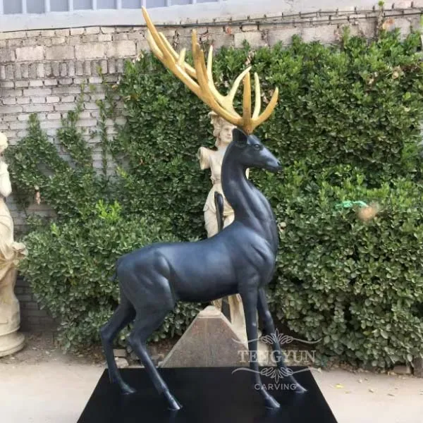 How to Choose Outdoor Deer Sculptures to Beautify Your Garden How to Choose Outdoor Deer Sculptures to Beautify Your Garden