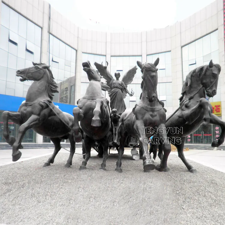 How to Choose the Perfect Large Horse Sculpture?