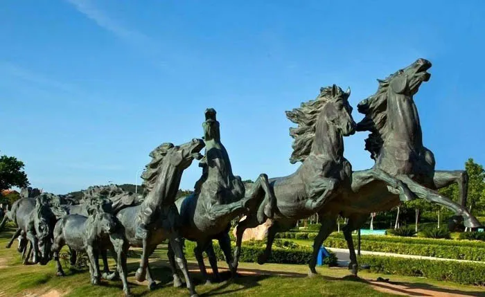 Discovering Bronze Art Statues for Sale