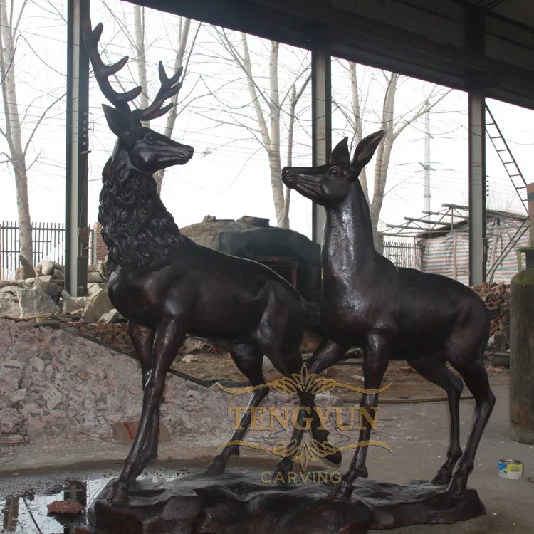 How to Choose Outdoor Deer Sculptures to Beautify Your Garden How to Choose Outdoor Deer Sculptures to Beautify Your Garden