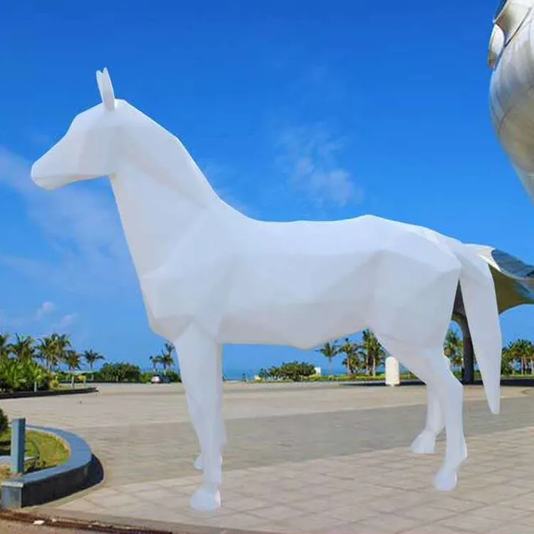 How to Choose the Perfect Large Horse Sculpture?