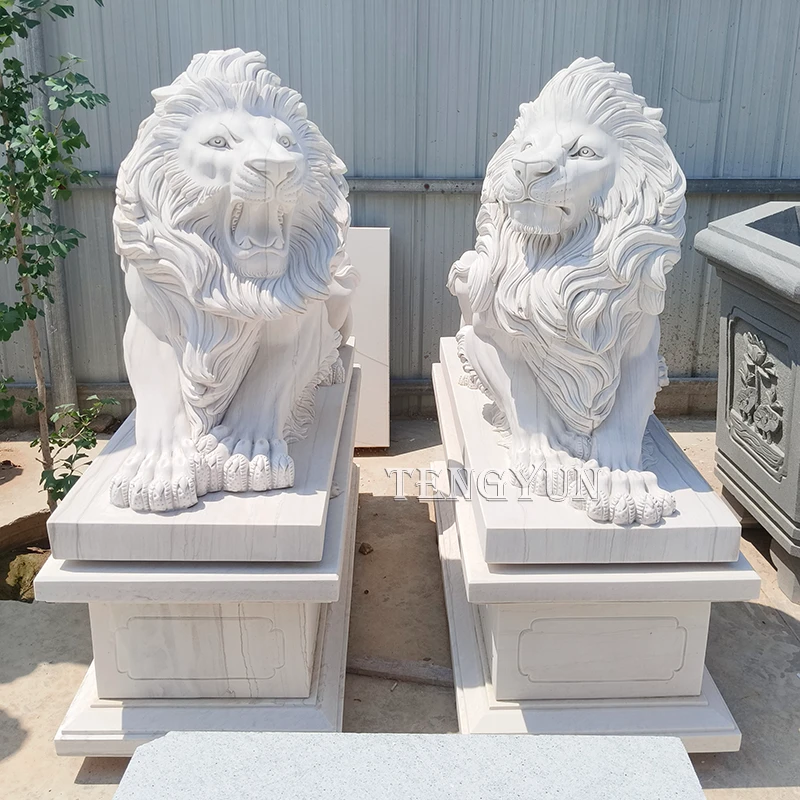 Pair of White Marble Guardian Lion Statues for Entrance