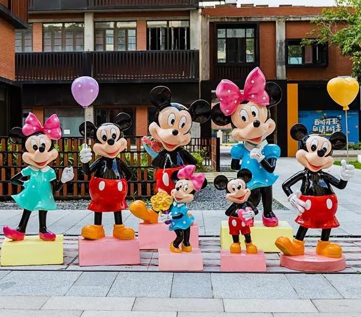 How to Choose the Perfect Fiberglass Statue