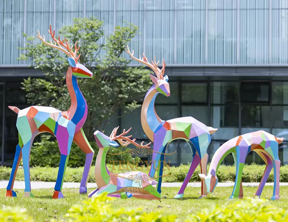 How to Choose Outdoor Deer Sculptures to Beautify Your Garden How to Choose Outdoor Deer Sculptures to Beautify Your Garden