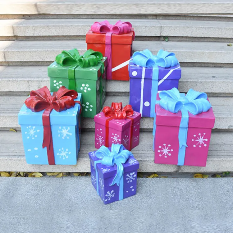 The Best Outdoor Christmas Statues for Your Yard