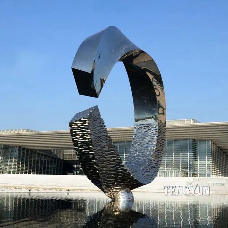 Stainless Steel Wind Sculptures Bring Art To Outdoor Spaces