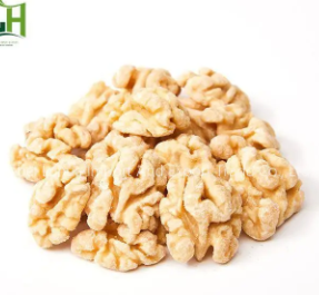 Easy methods to peel walnuts at home