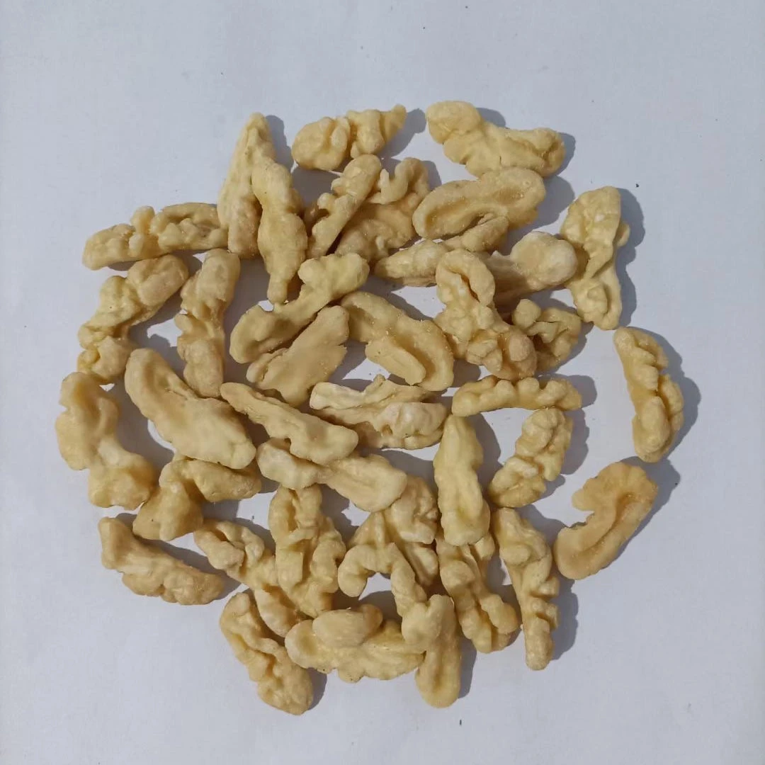 Chinese professional stripped and drying  quarter walnut kernel