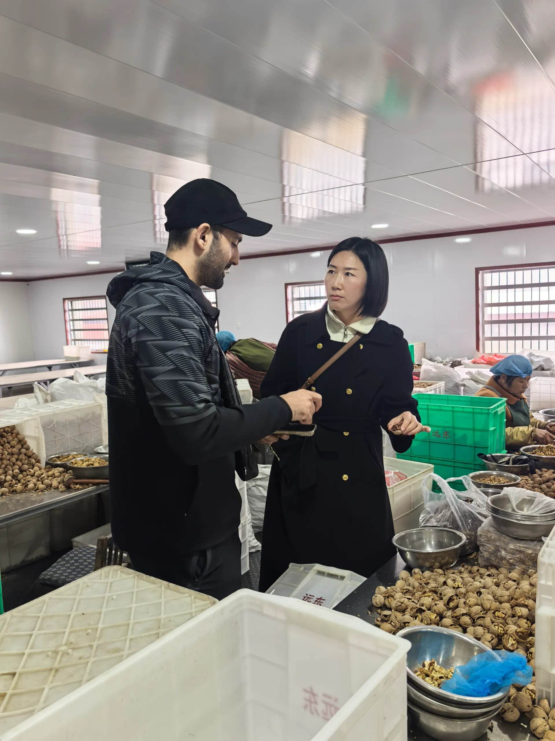 Hebei Luhua Foreign customers visit factories