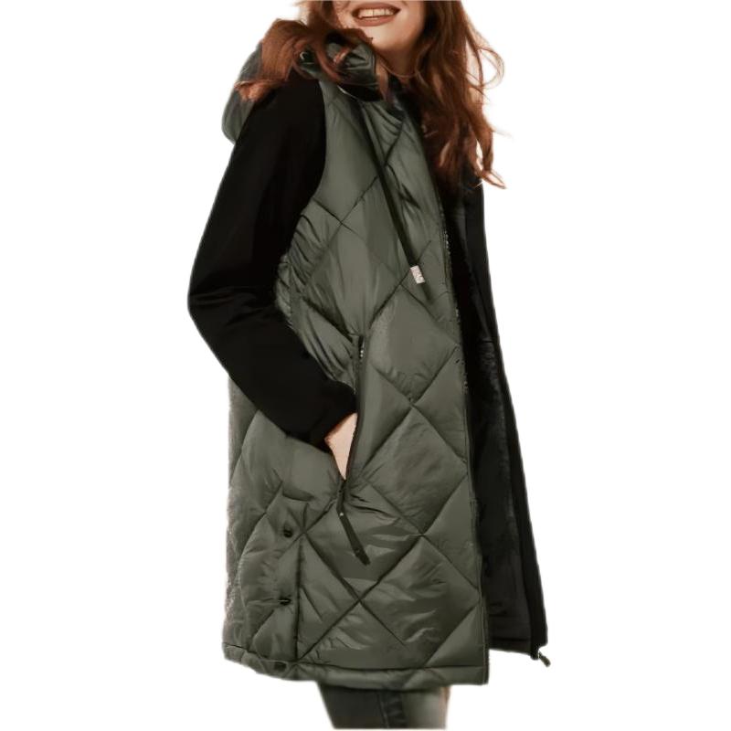 Ladies' Diamond Quilted Gilet With Attachable Hood