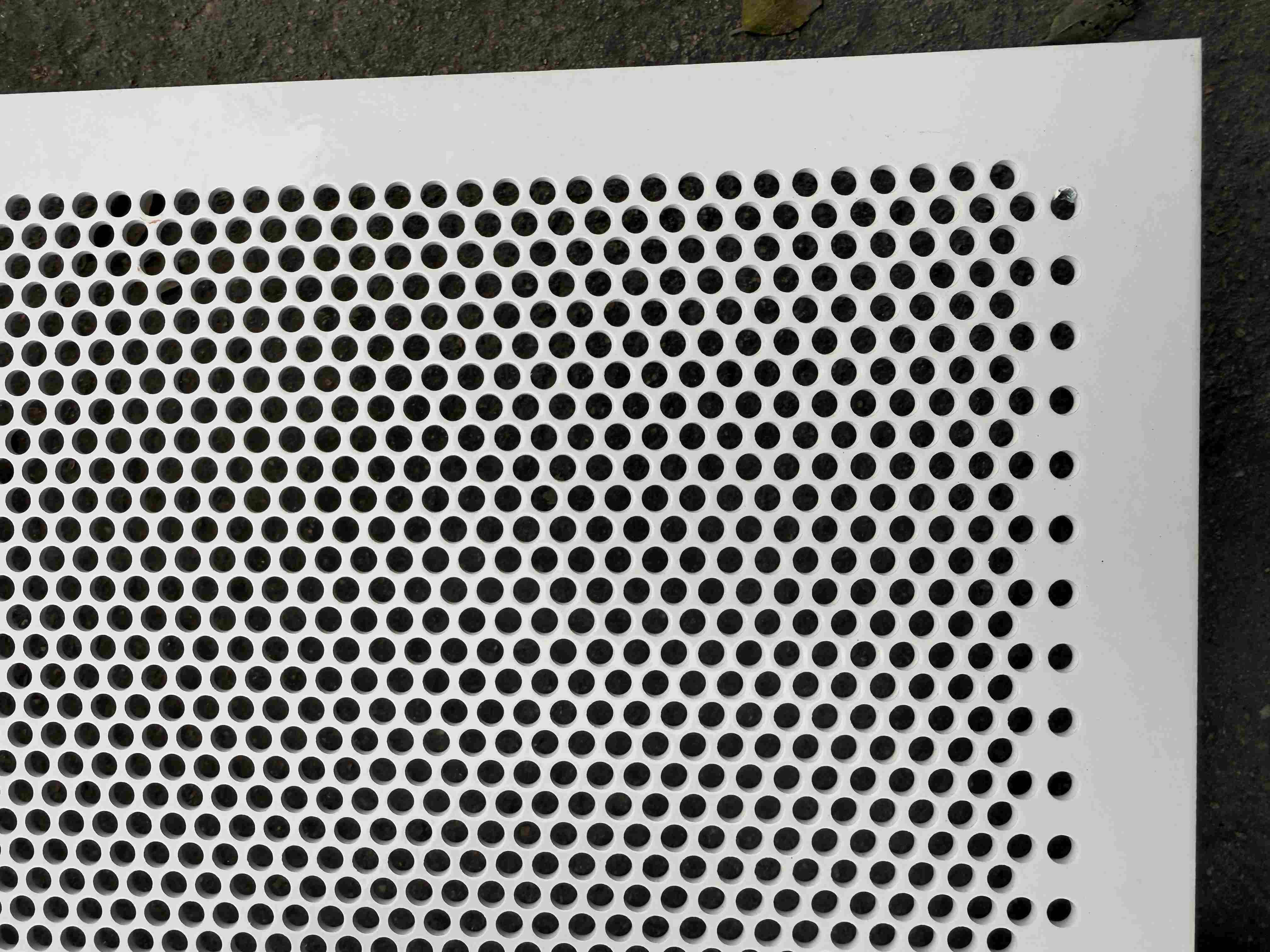 Perforated Sheet Experts: Custom SS Designs & Solutions