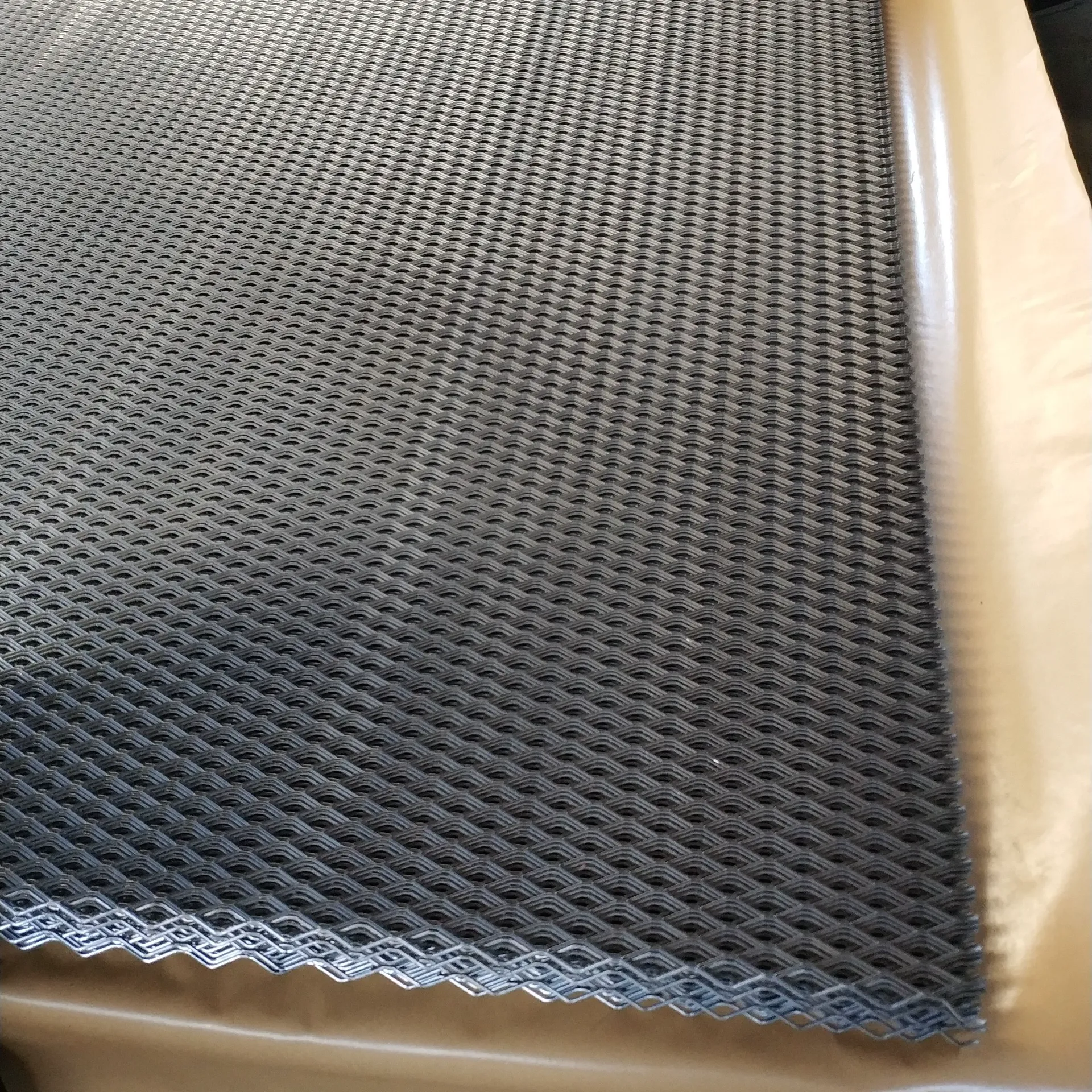 Stainless Expanded Metal: The Perfect Combination Of Multifunctionality And Economy Stainless Expanded Metal: The Perfect Combination Of Multifunctionality And Economy