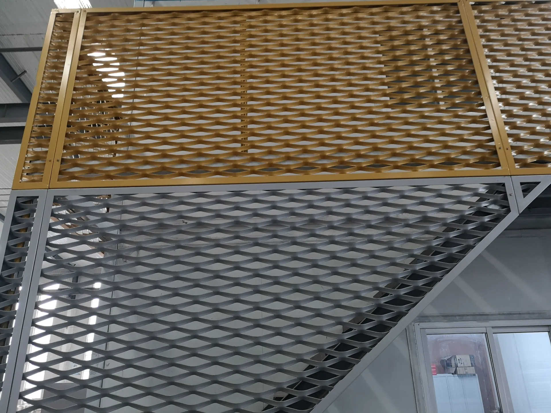 Durable and Versatile: How Expanded Metal Solutions Enhance Walkways and Structures