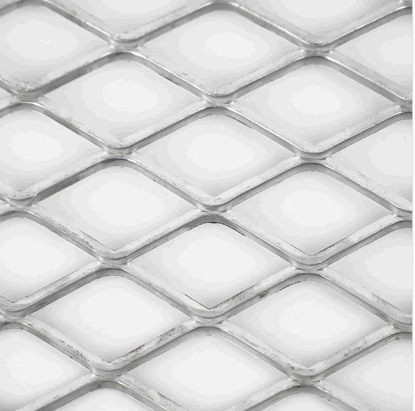 Expanded Diamond Mesh : Practical Strength for Everyday Use