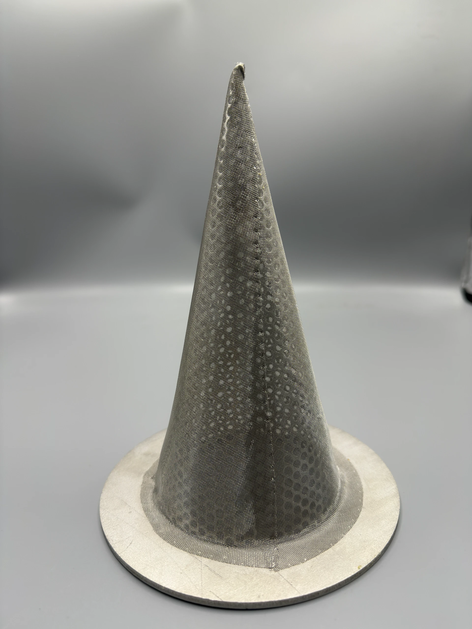 Rainwater Filter Mesh: Balancing Efficient Filtering and Stable Flow Rate