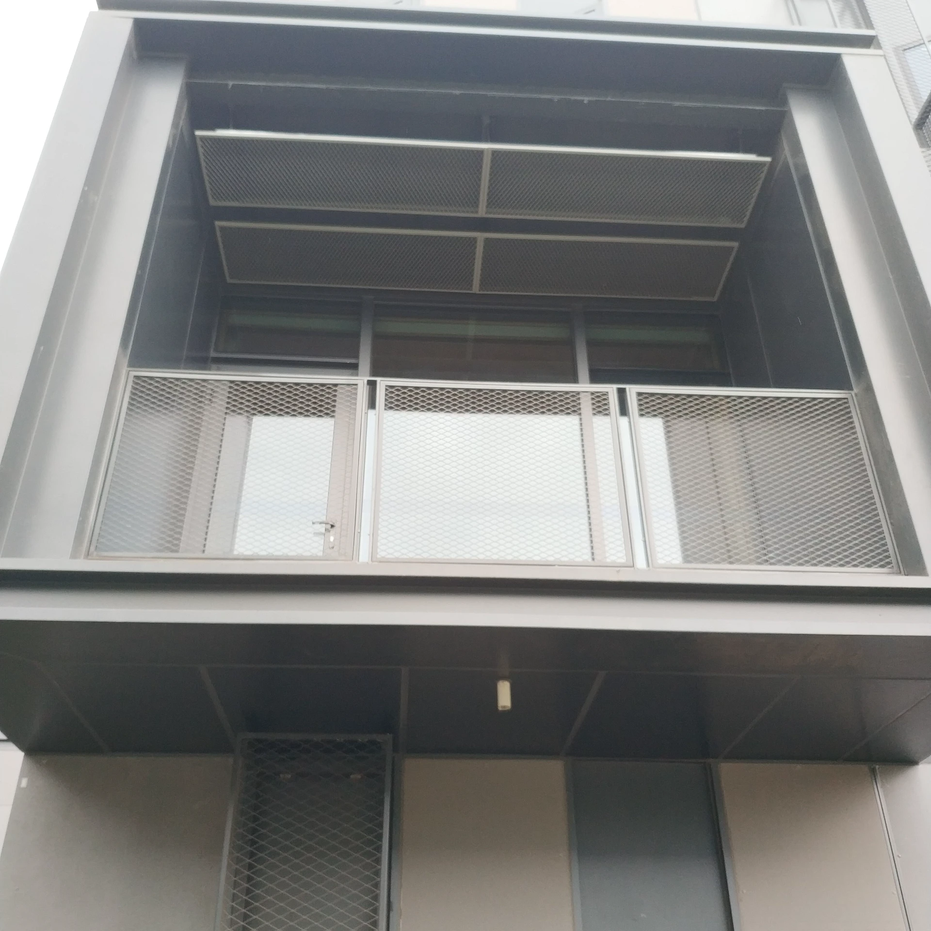 What Are the Key Applications and Advantages of Raised Expanded Metal Mesh and Related Solutions?