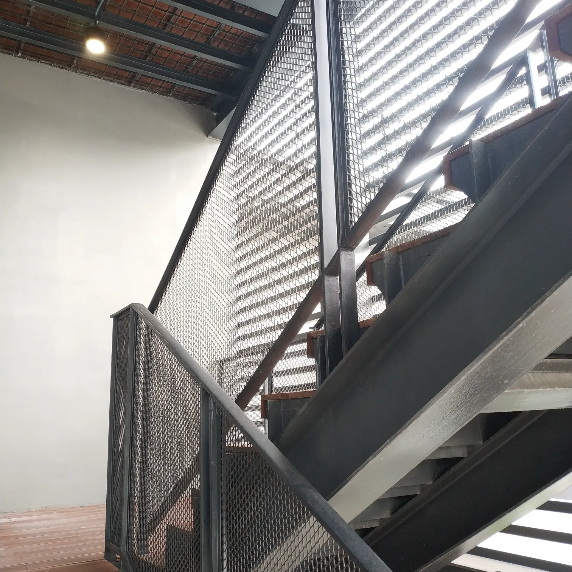 Explore Expanded Metal Products: The Perfect Combination Of Industrial Materials And Architectural Design