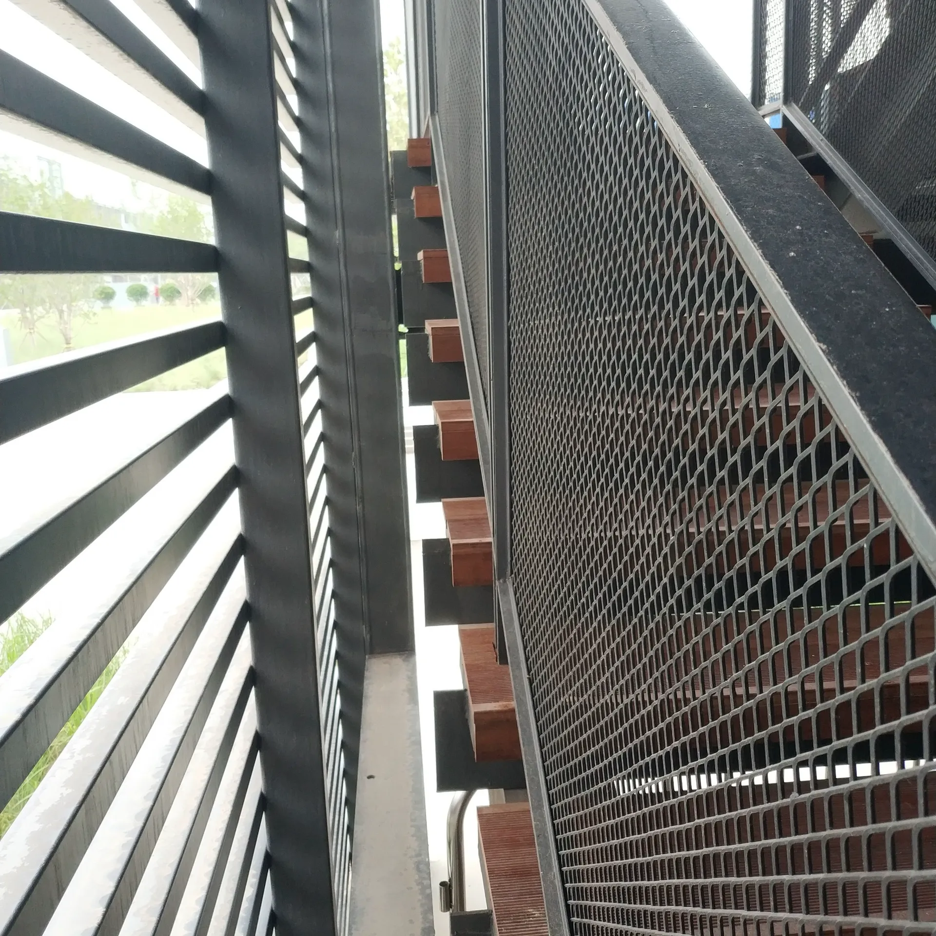 What Are the Key Applications and Advantages of Raised Expanded Metal Mesh and Related Solutions?