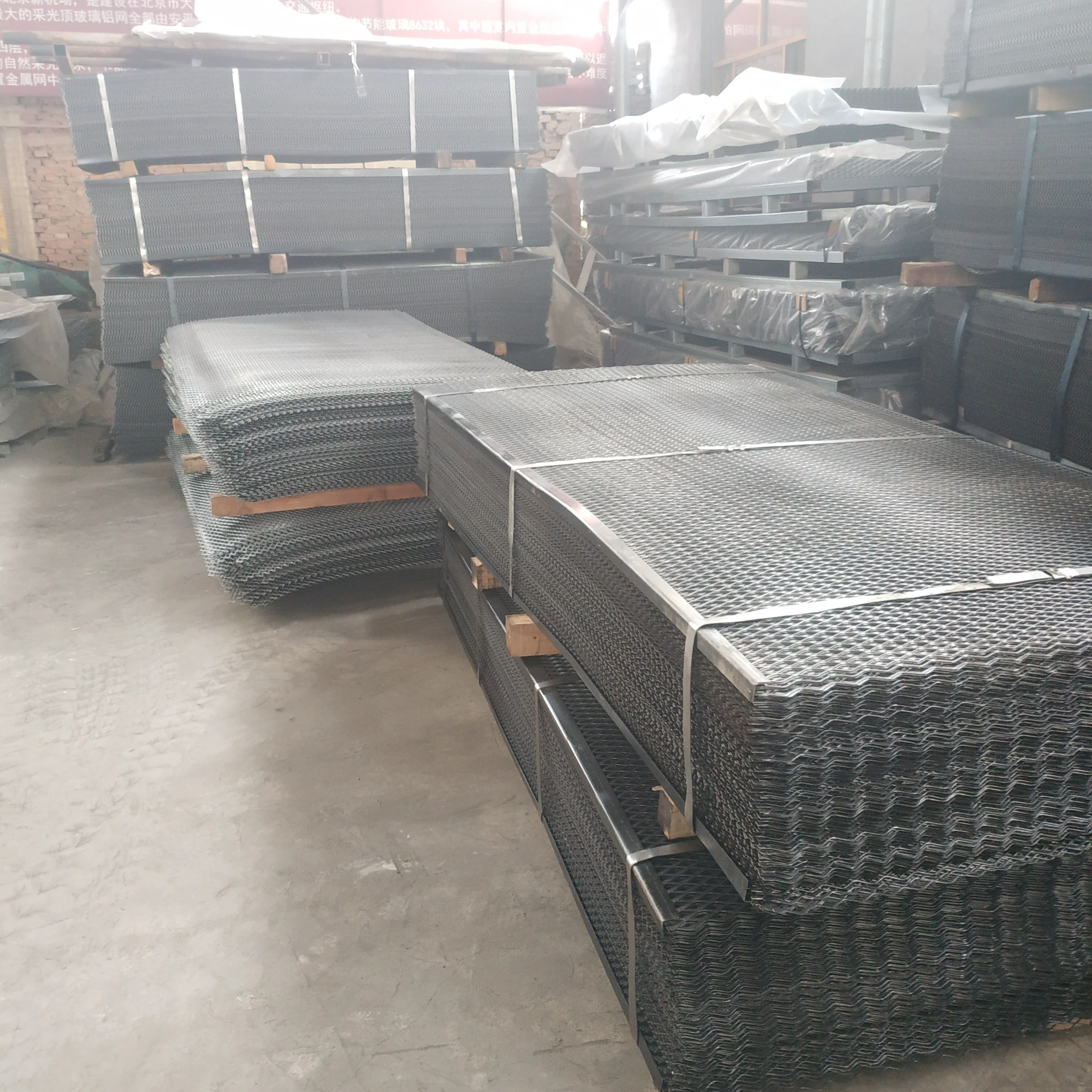 What Drives the Popularity of Expanded Metal Sheets in Modern Applications?