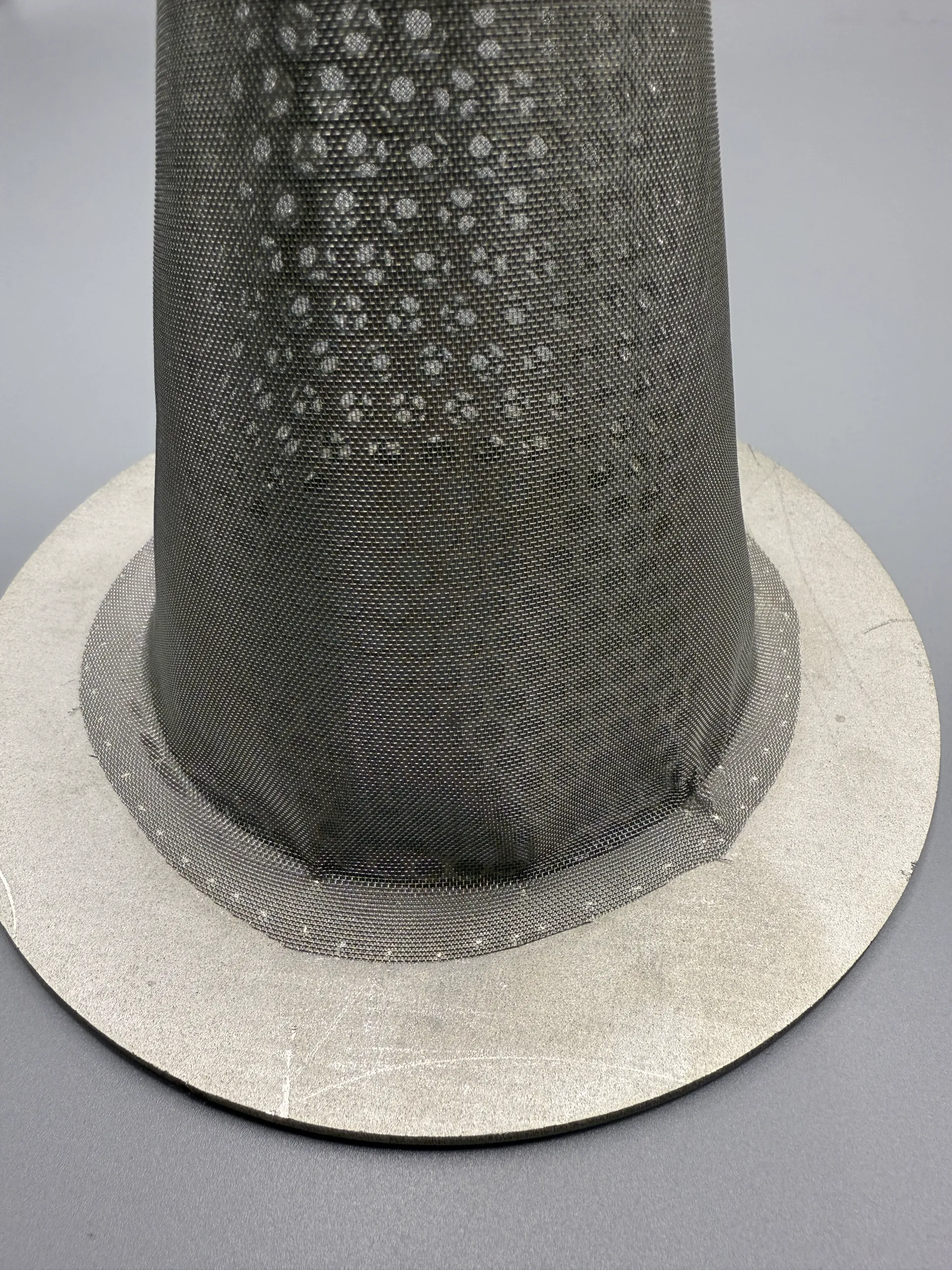 Rainwater Filter Mesh: Balancing Efficient Filtering and Stable Flow Rate