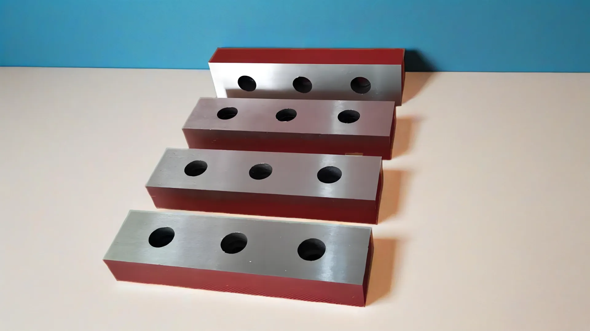 Metal Cutting Tools In The Field Of Wood Crushing And Recycling