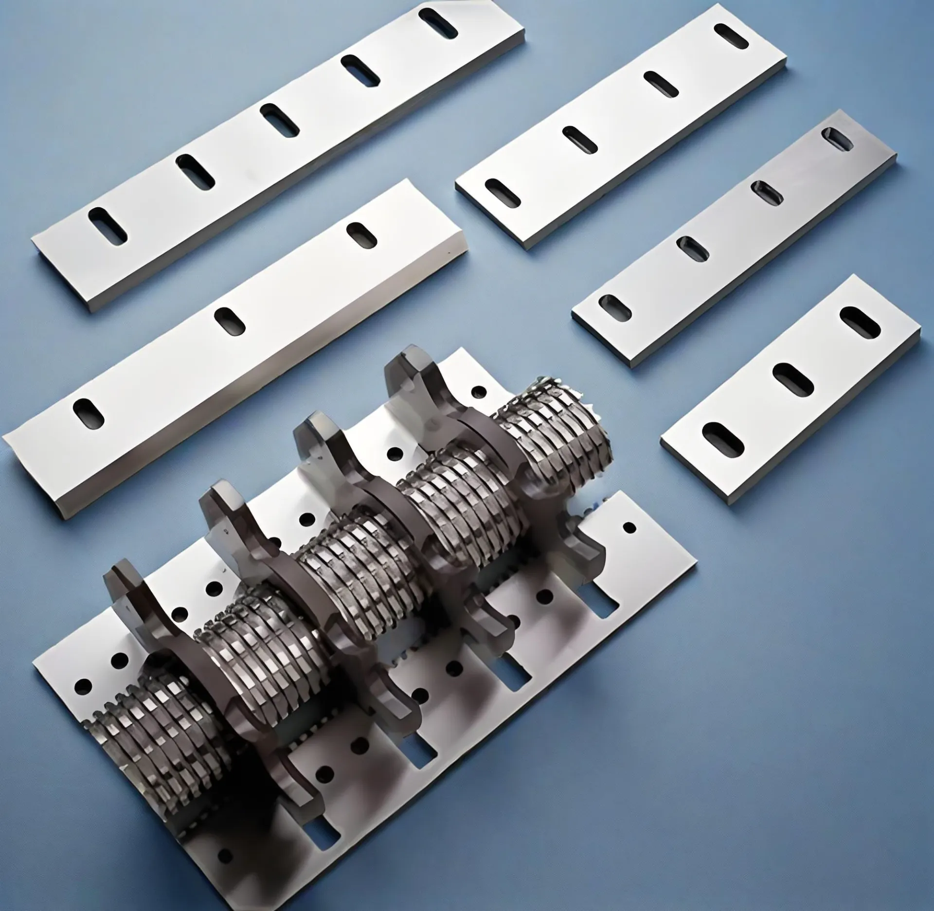 Metal Cutting Tools In The Field Of Wood Crushing And Recycling