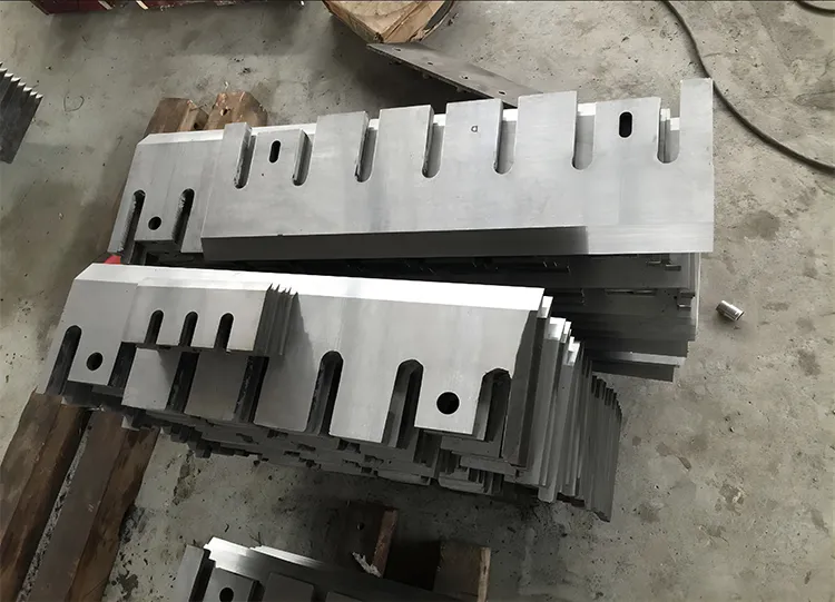 Metal Cutting Tools In The Field Of Wood Crushing And Recycling